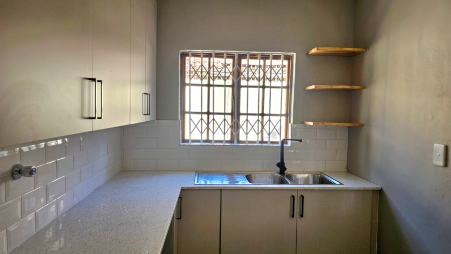 To Let 3 Bedroom Property for Rent in Meerhof North West